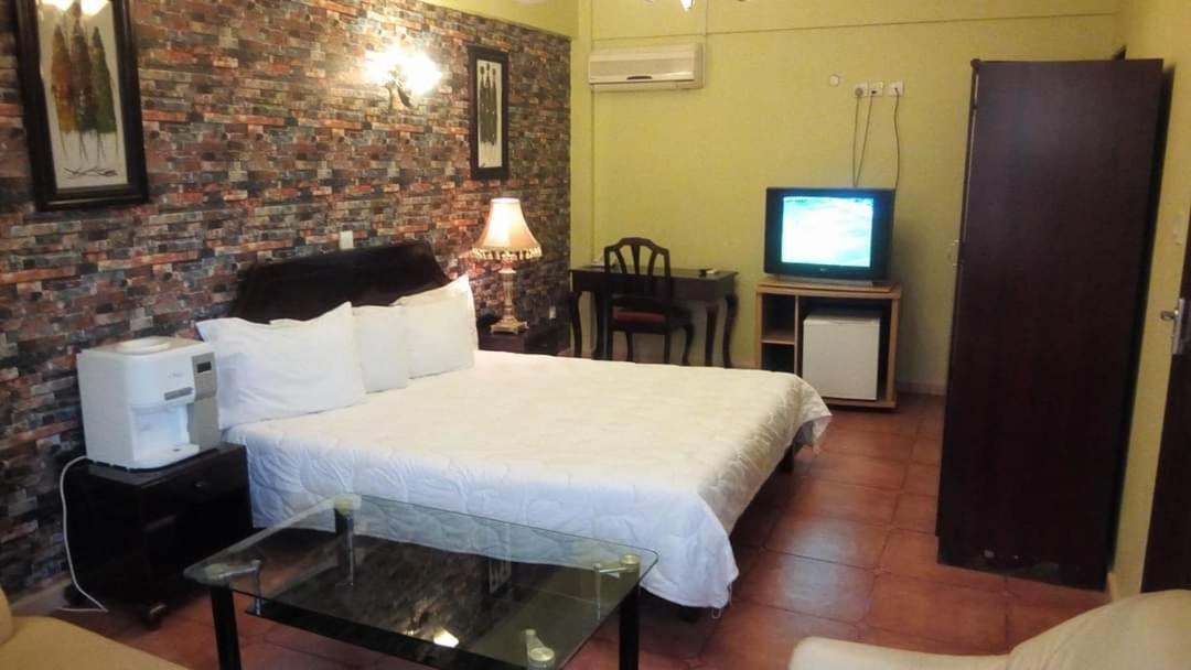 Osy Grand Hotel Moshi Kilimanjaro Tanzania Bagian luar foto