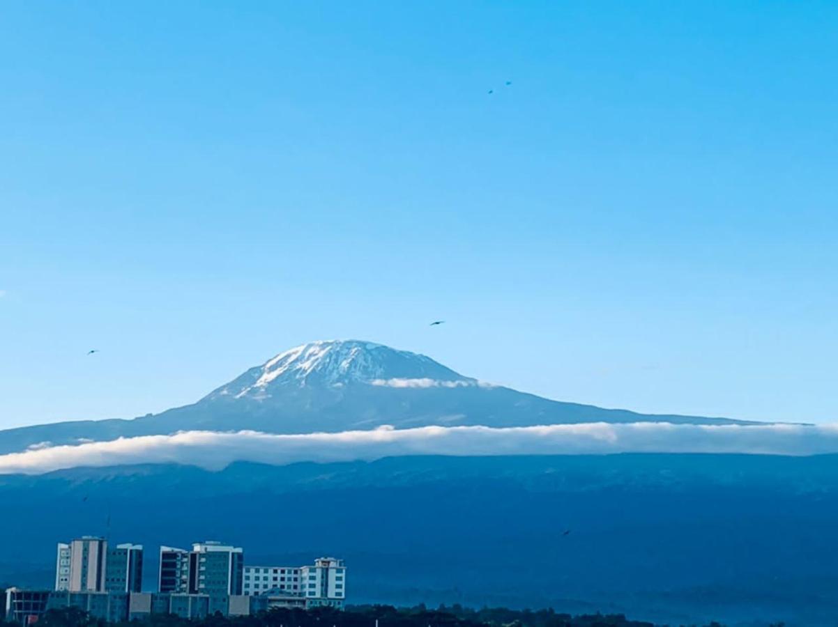 Osy Grand Hotel Moshi Kilimanjaro Tanzania Bagian luar foto