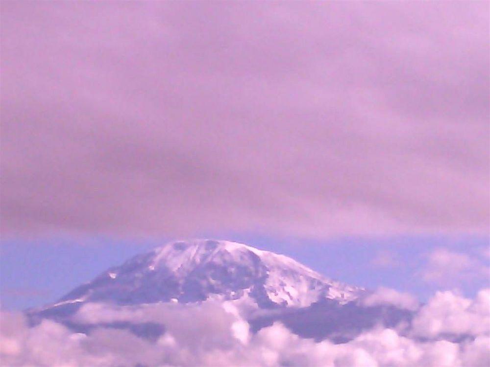 Osy Grand Hotel Moshi Kilimanjaro Tanzania Bagian luar foto